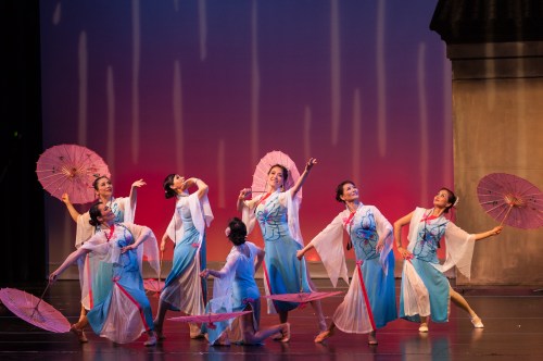 "Raining in a Small Town" 《小城雨巷》